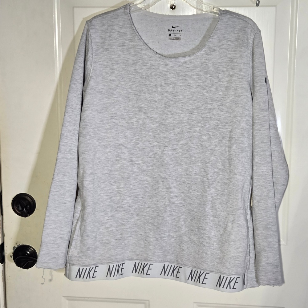 Nike Dri-FIT Womens XL Gray Heather Long Sleeve Sweatshirt Logo Hem Pockets